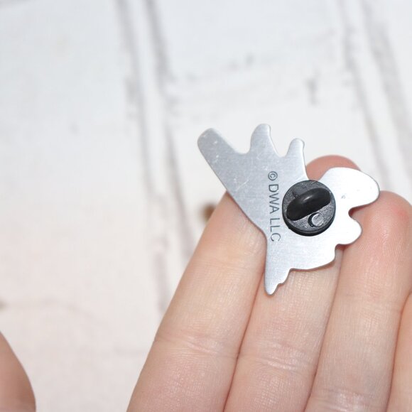 Kung Fu Panda Lapel Pin Mantis 1.75" tall - Picture 2 of 4